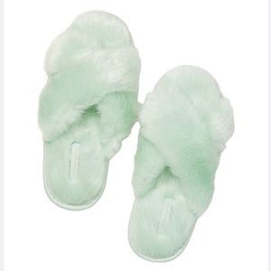 Victorias Secret Crisscross fur slipper